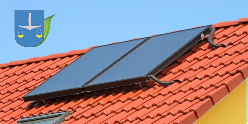 panele solarne na dachu